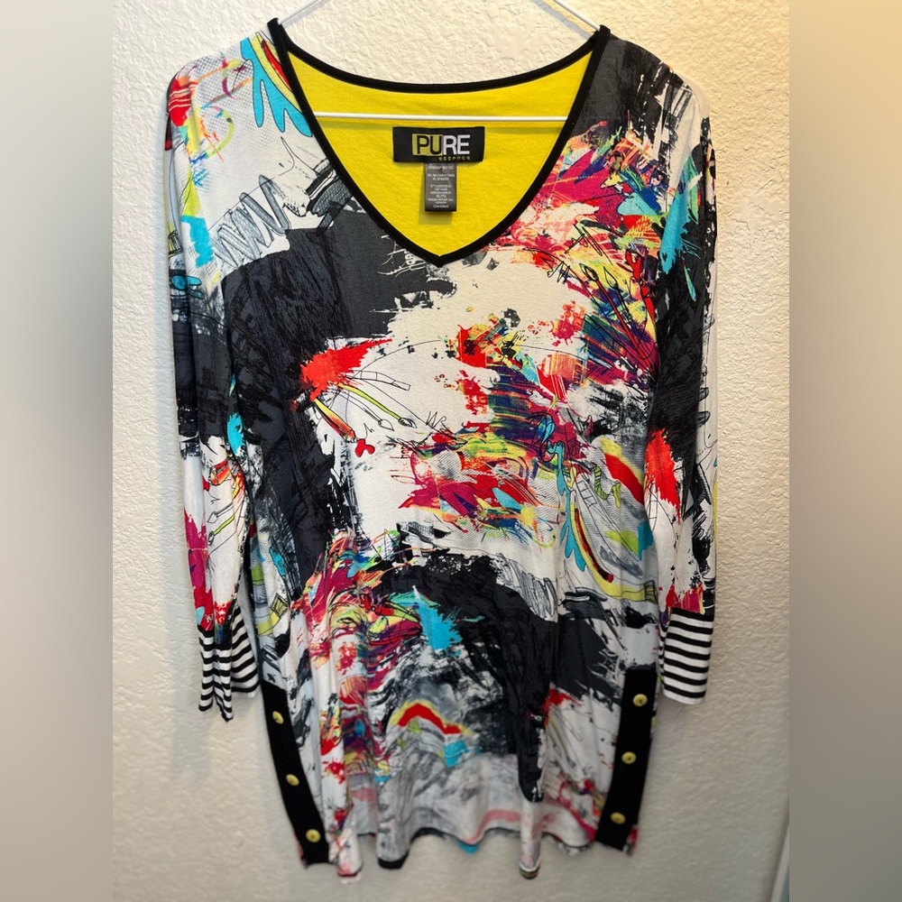 Pure Women's Colorful Abstract Long Sleeve V-Neck Top